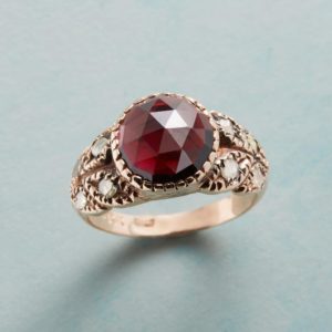 Anik Kastan Queen Of Roses Ring