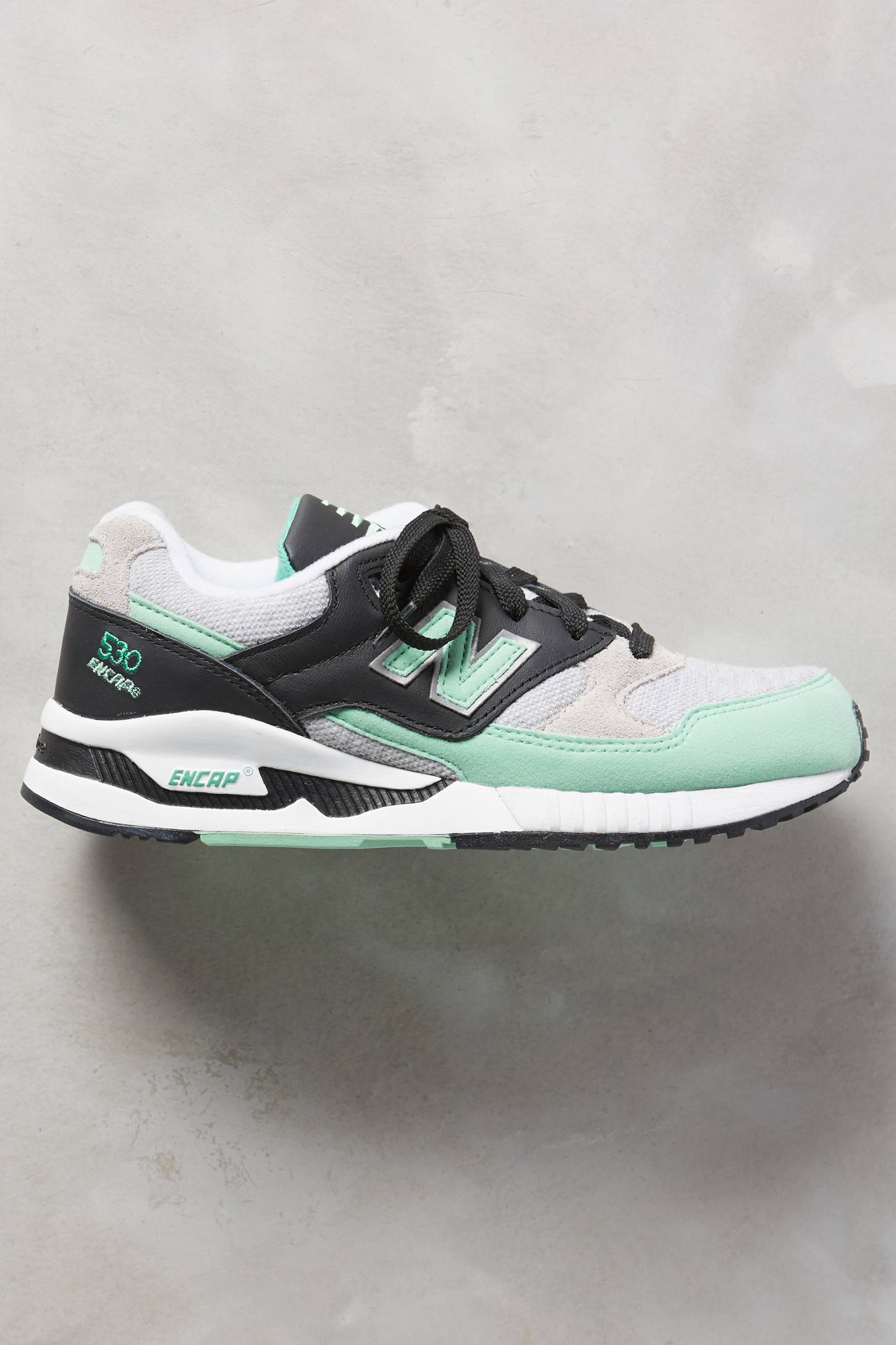 530 Sneakers by New Balance