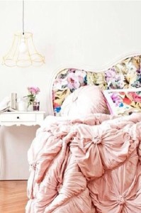 Rosette Quilt by Lazybones